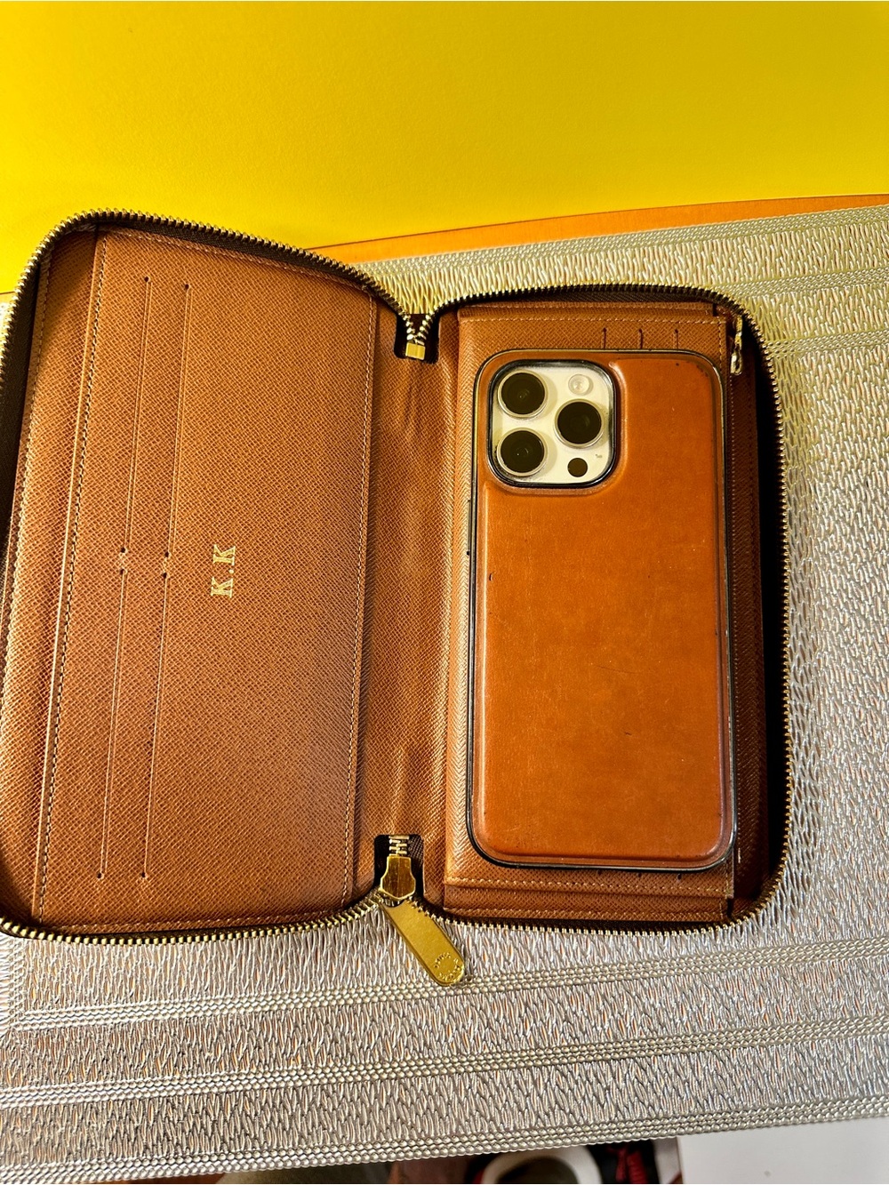 Louis Vuitton XXL Zipper round Monogram long bifold Wallet - Picture 6 of 15